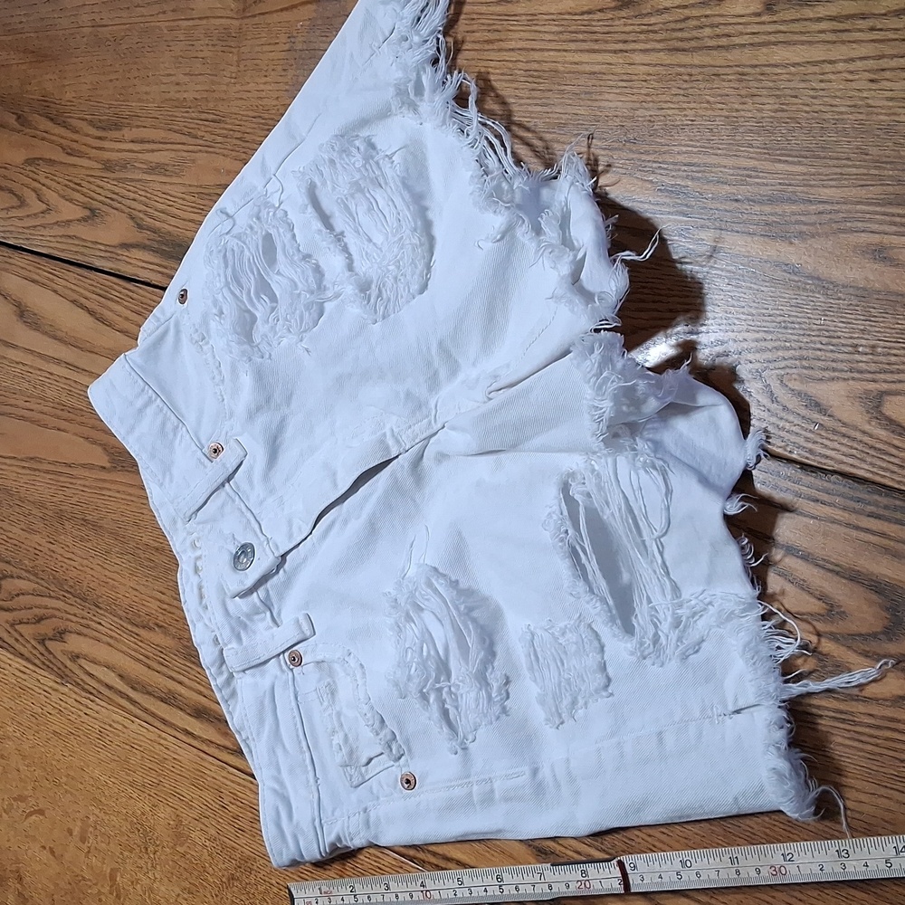 AMERICAN EAGLE JEANS SHORTS  WOMENS 00 WHITE BAGGY Used HIGHEST RISE Distressed